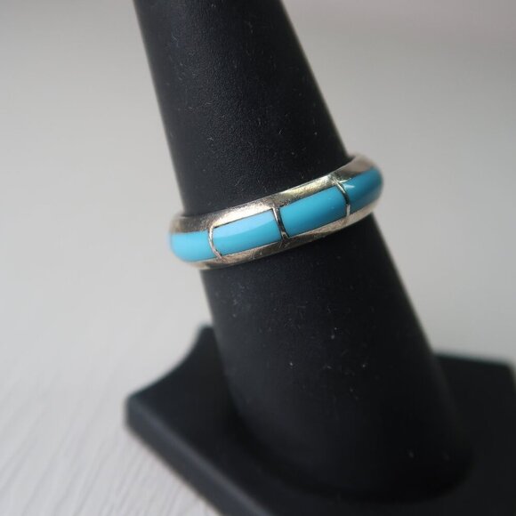 Jewelry - Vintage Native American Zuni Turquoise Inlay Band in Sterling Silver - Size 7.5